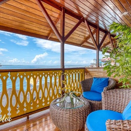 Hotel Bocas Town Exterior photo