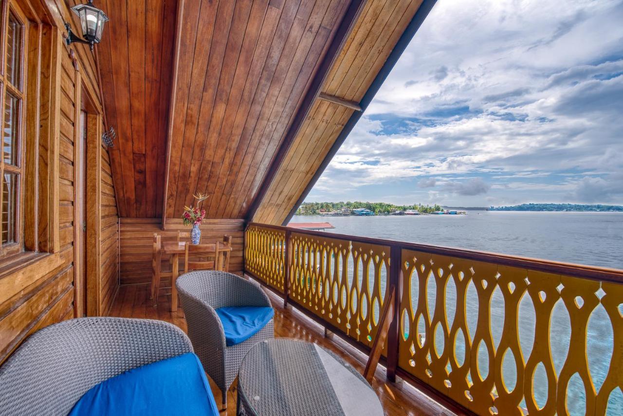 Hotel Bocas Town Exterior photo
