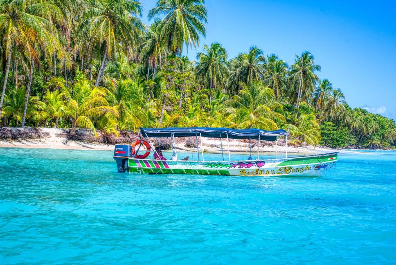 Hotel Bocas Town Exterior photo