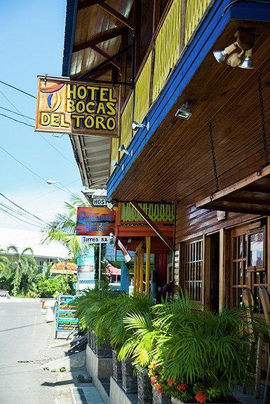 Hotel Bocas Town Exterior photo